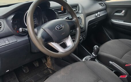 KIA Rio III рестайлинг, 2013 год, 650 000 рублей, 9 фотография