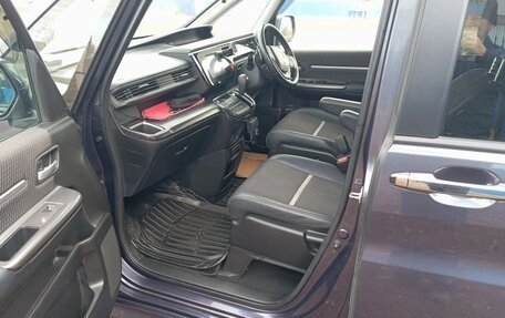 Honda Stepwgn IV, 2015 год, 1 950 000 рублей, 17 фотография