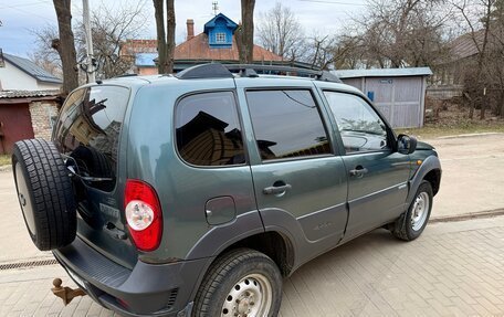 Chevrolet Niva I рестайлинг, 2010 год, 299 000 рублей, 4 фотография