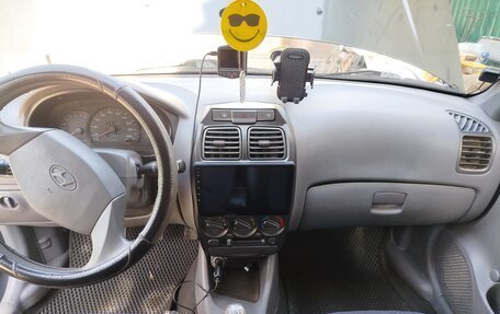 Hyundai Accent II, 2008 год, 470 000 рублей, 3 фотография