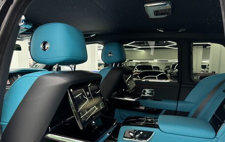 Rolls-Royce Cullinan, 2021 год, 38 950 000 рублей, 26 фотография
