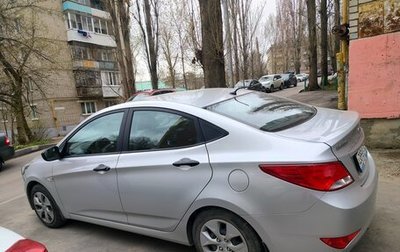 Hyundai Solaris II рестайлинг, 2014 год, 1 200 000 рублей, 1 фотография