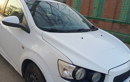 Chevrolet Aveo III, 2013 год, 800 000 рублей, 4 фотография