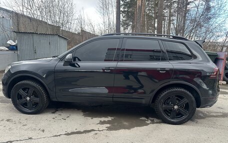 Volkswagen Touareg III, 2011 год, 1 580 000 рублей, 4 фотография