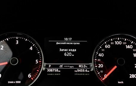 Volkswagen Touareg III, 2011 год, 1 580 000 рублей, 6 фотография