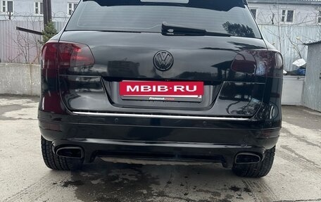 Volkswagen Touareg III, 2011 год, 1 580 000 рублей, 3 фотография