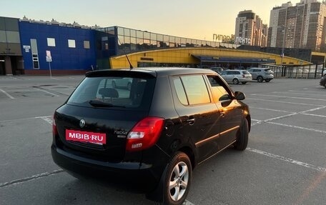 Skoda Fabia II, 2010 год, 800 000 рублей, 3 фотография