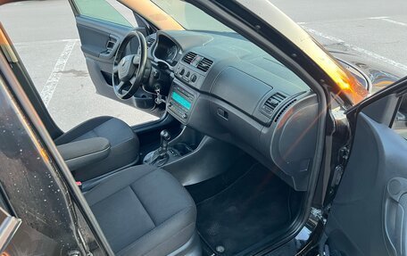 Skoda Fabia II, 2010 год, 800 000 рублей, 11 фотография