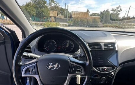 Hyundai Solaris II рестайлинг, 2014 год, 1 050 000 рублей, 10 фотография