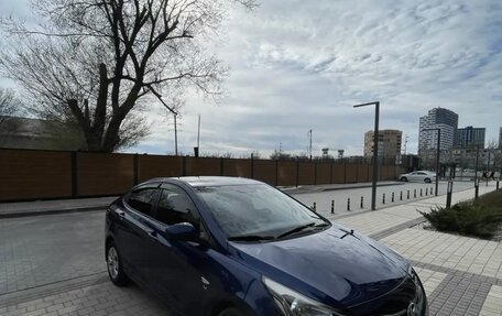 Hyundai Solaris II рестайлинг, 2014 год, 1 050 000 рублей, 2 фотография