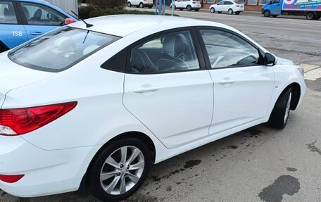 Hyundai Solaris II рестайлинг, 2014 год, 780 000 рублей, 6 фотография