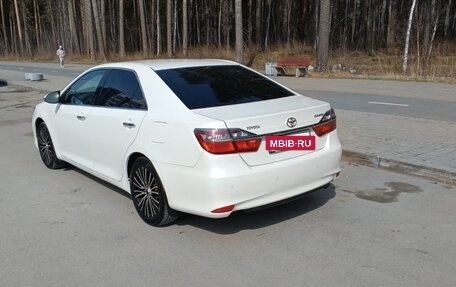 Toyota Camry, 2015 год, 2 300 000 рублей, 5 фотография