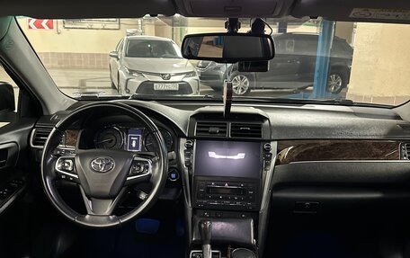 Toyota Camry, 2017 год, 2 350 000 рублей, 5 фотография