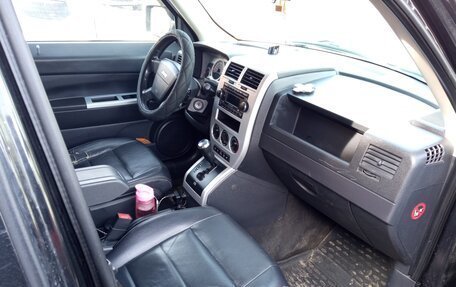 Jeep Liberty (Patriot), 2008 год, 800 000 рублей, 8 фотография