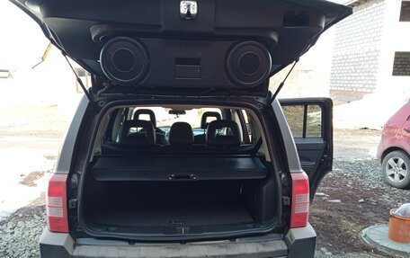 Jeep Liberty (Patriot), 2008 год, 800 000 рублей, 11 фотография