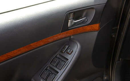 Toyota Avensis III рестайлинг, 2006 год, 738 000 рублей, 20 фотография