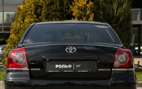 Toyota Avensis III рестайлинг, 2006 год, 738 000 рублей, 24 фотография