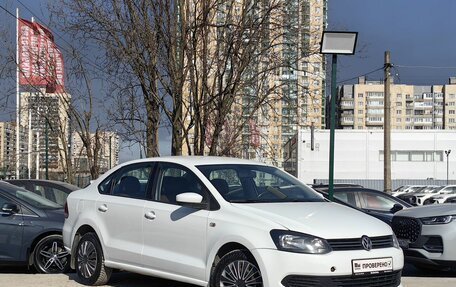 Volkswagen Polo VI (EU Market), 2014 год, 669 000 рублей, 3 фотография
