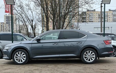 Skoda Superb III рестайлинг, 2018 год, 1 899 000 рублей, 4 фотография