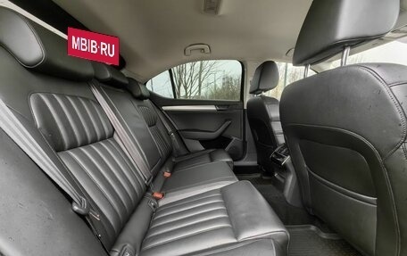 Skoda Superb III рестайлинг, 2018 год, 1 899 000 рублей, 12 фотография