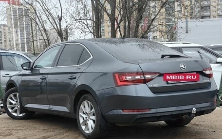 Skoda Superb III рестайлинг, 2018 год, 1 899 000 рублей, 8 фотография