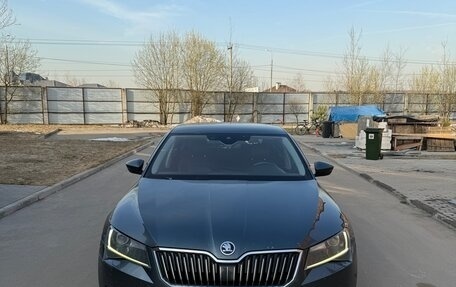 Skoda Superb III рестайлинг, 2016 год, 1 900 000 рублей, 1 фотография