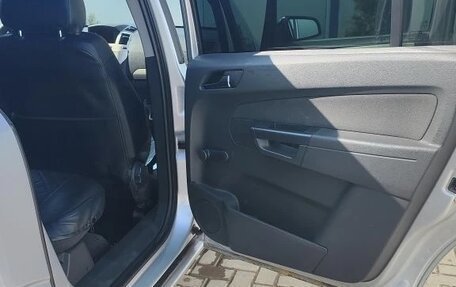 Opel Zafira B, 2008 год, 550 000 рублей, 11 фотография