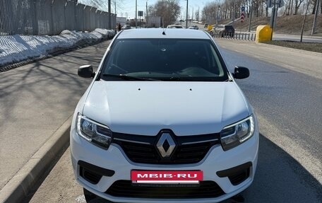 Renault Logan II, 2020 год, 815 000 рублей, 2 фотография
