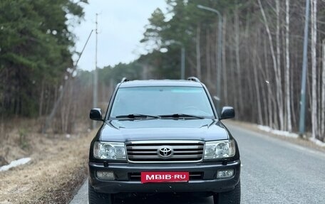 Toyota Land Cruiser 100 рестайлинг 2, 2006 год, 2 000 000 рублей, 7 фотография