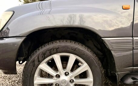 Toyota Land Cruiser 100 рестайлинг 2, 2006 год, 2 000 000 рублей, 19 фотография