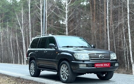 Toyota Land Cruiser 100 рестайлинг 2, 2006 год, 2 000 000 рублей, 6 фотография