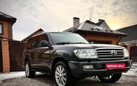 Toyota Land Cruiser 100 рестайлинг 2, 2006 год, 2 000 000 рублей, 13 фотография