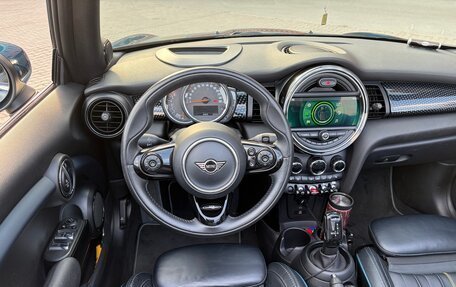 MINI Cabrio, 2020 год, 3 590 000 рублей, 27 фотография