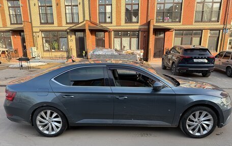 Skoda Superb III рестайлинг, 2016 год, 1 900 000 рублей, 4 фотография