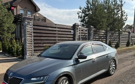 Skoda Superb III рестайлинг, 2016 год, 1 900 000 рублей, 5 фотография
