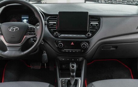 Hyundai Solaris II рестайлинг, 2021 год, 1 650 000 рублей, 7 фотография