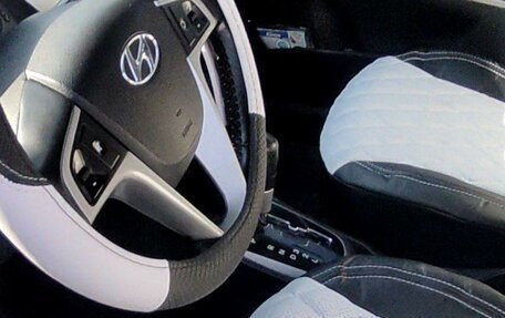 Hyundai Solaris II рестайлинг, 2012 год, 950 000 рублей, 5 фотография