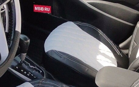 Hyundai Solaris II рестайлинг, 2012 год, 950 000 рублей, 4 фотография