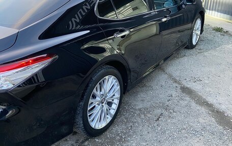 Toyota Camry, 2019 год, 2 990 000 рублей, 25 фотография