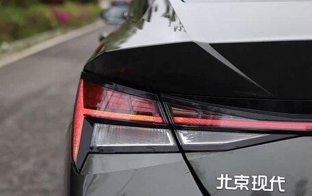 Hyundai Elantra, 2023 год, 1 600 000 рублей, 9 фотография