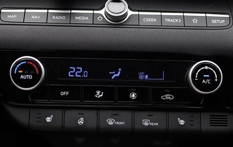 Hyundai Elantra, 2023 год, 1 600 000 рублей, 16 фотография