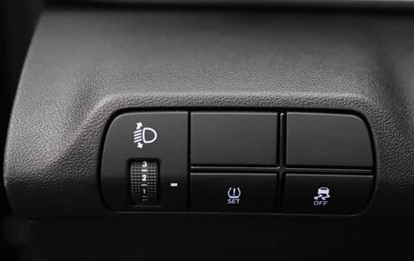 Hyundai Elantra, 2023 год, 1 600 000 рублей, 21 фотография