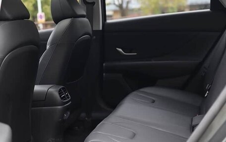 Hyundai Elantra, 2023 год, 1 600 000 рублей, 28 фотография