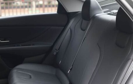 Hyundai Elantra, 2023 год, 1 600 000 рублей, 29 фотография