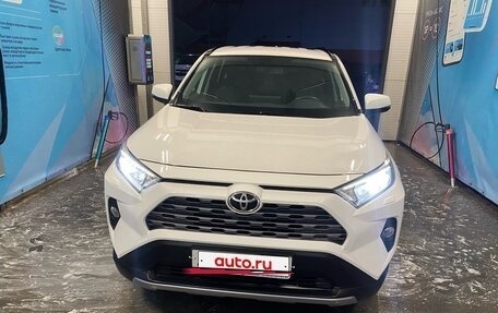 Toyota RAV4, 2022 год, 3 850 000 рублей, 7 фотография