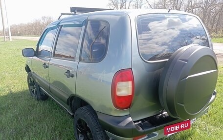 Chevrolet Niva I рестайлинг, 2005 год, 410 000 рублей, 6 фотография