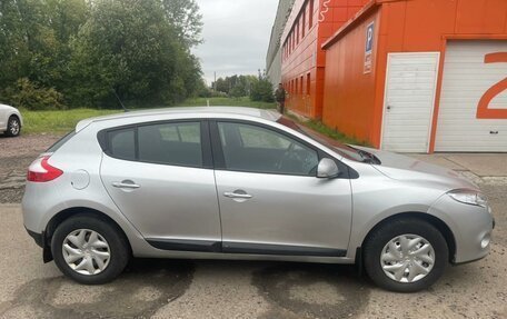 Renault Megane III, 2014 год, 600 000 рублей, 2 фотография