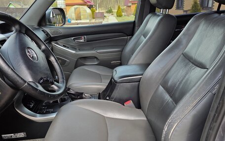 Toyota Land Cruiser Prado 120 рестайлинг, 2007 год, 2 100 000 рублей, 3 фотография