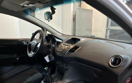 Ford Fiesta, 2015 год, 718 000 рублей, 12 фотография