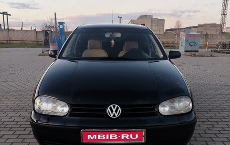 Volkswagen Golf IV, 2001 год, 380 000 рублей, 1 фотография